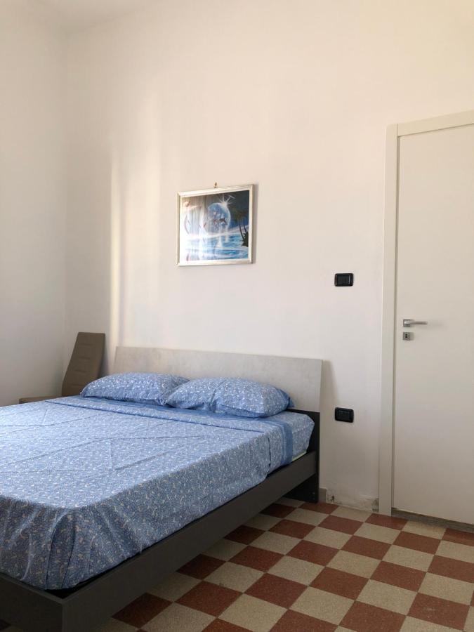 Montefusco Lejlighed Crotone Eksteriør billede